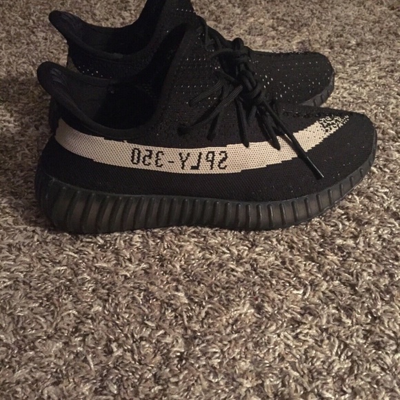 adidas yeezy 350 boost oreo size 8 - Picture 2 of 5